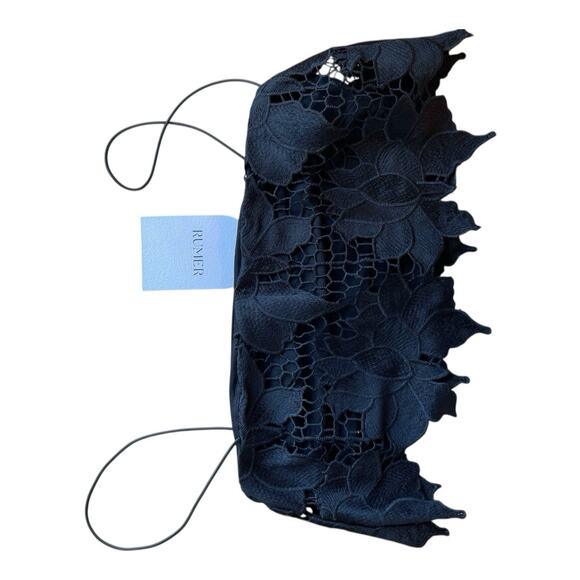 NWT Rumer The Label Tropez Crop Top in Black Floral Lace Crochet Size Medium - Picture 1 of 6